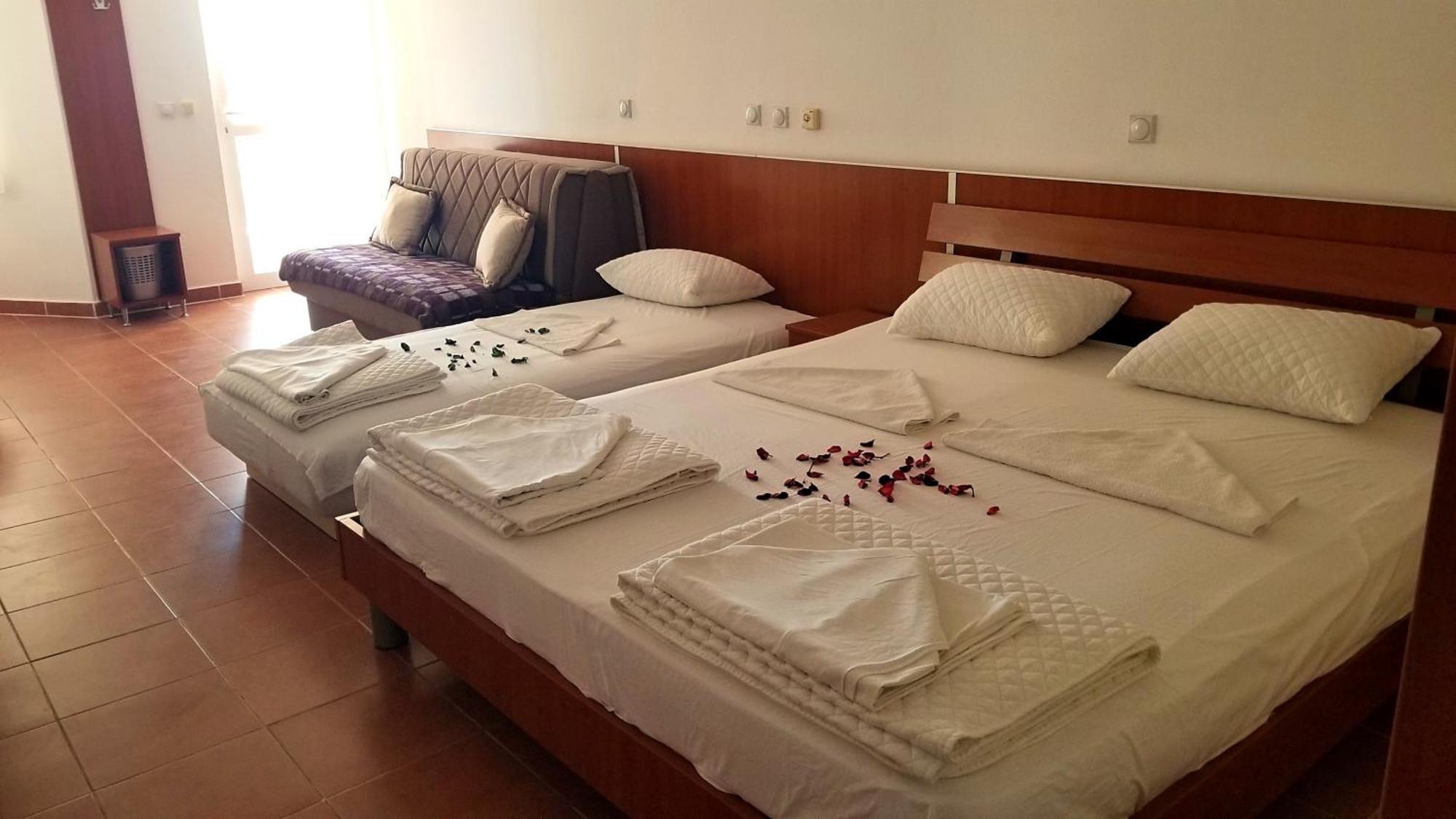 Hotel Rosa Negra Ulcinj Exterior foto