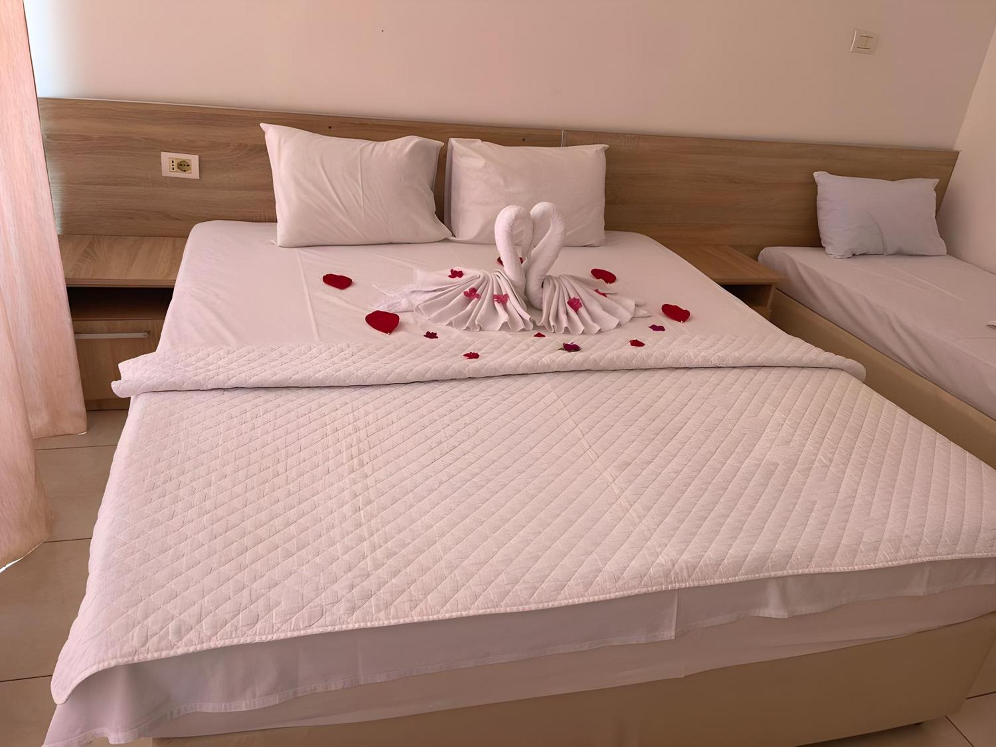 Hotel Rosa Negra Ulcinj Exterior foto